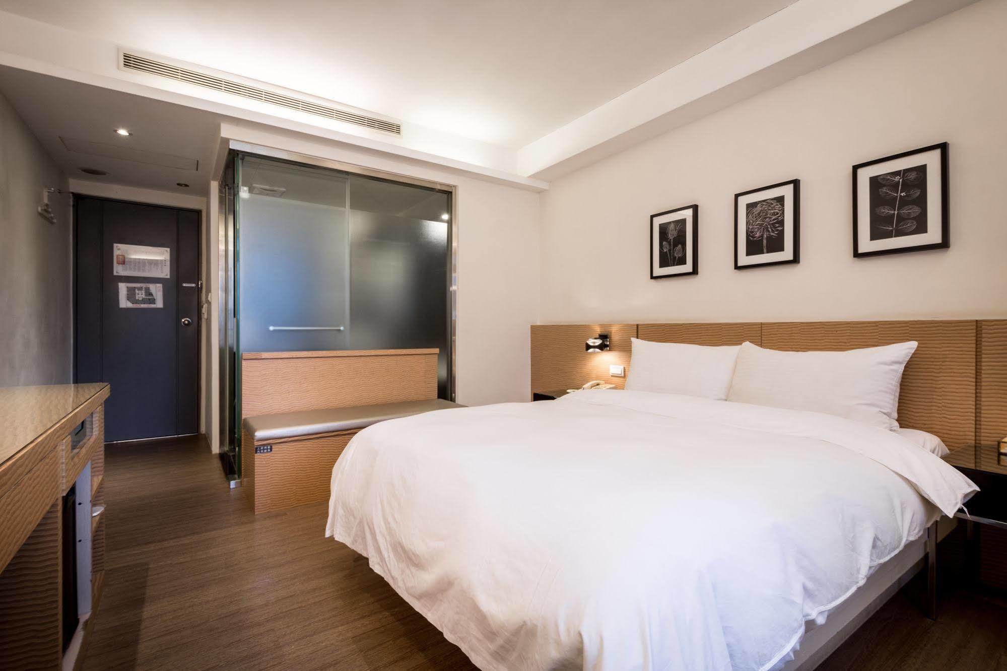 Royal Garden Hotel Тайбэй Экстерьер фото